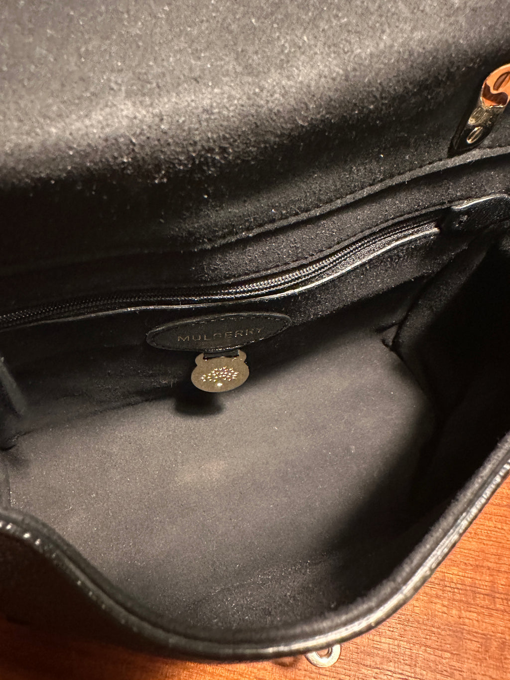 Mulberry Lily Black Small Classic Grain Crossbody