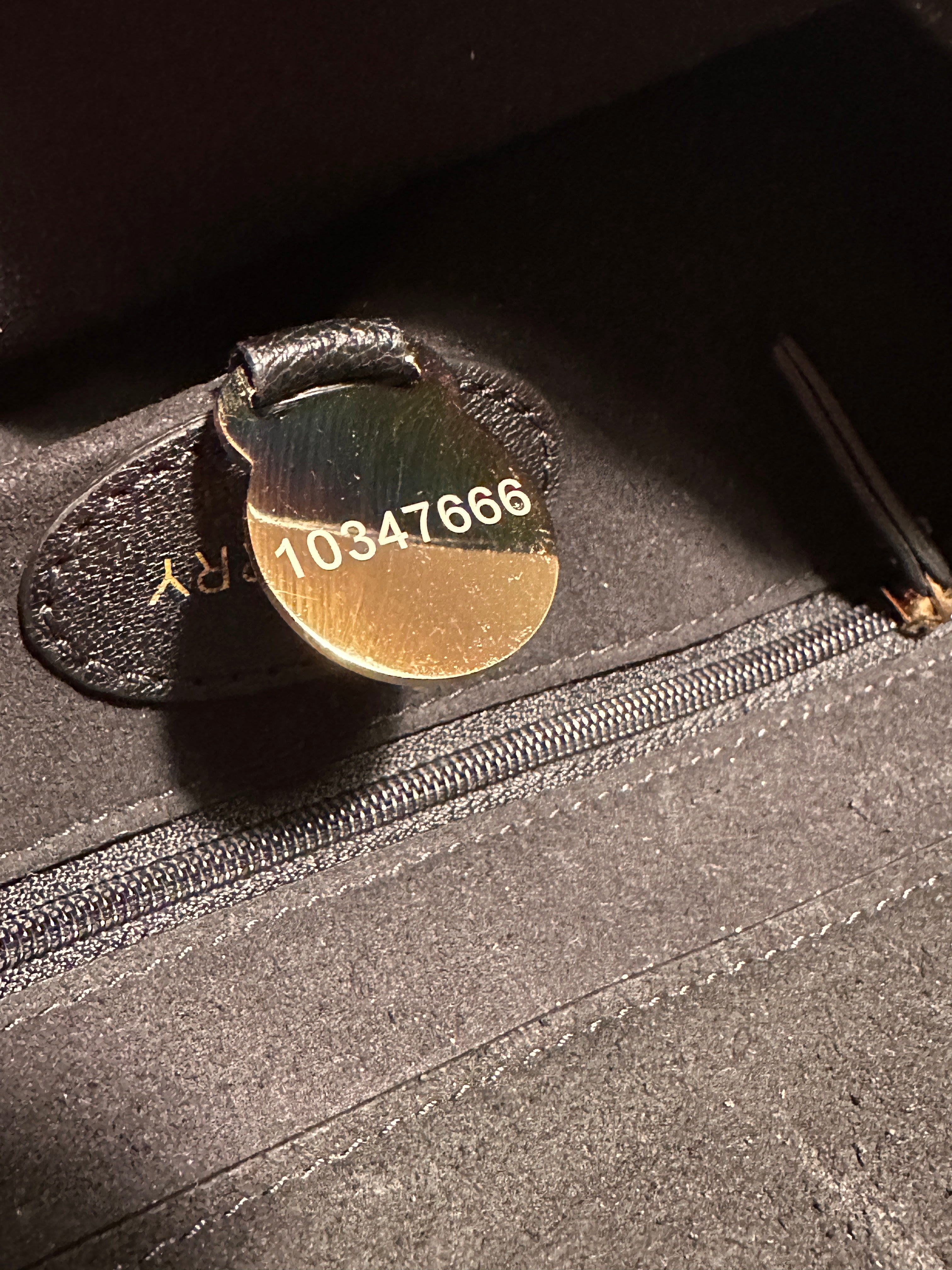 Mulberry Lily Black Small Classic Grain Crossbody