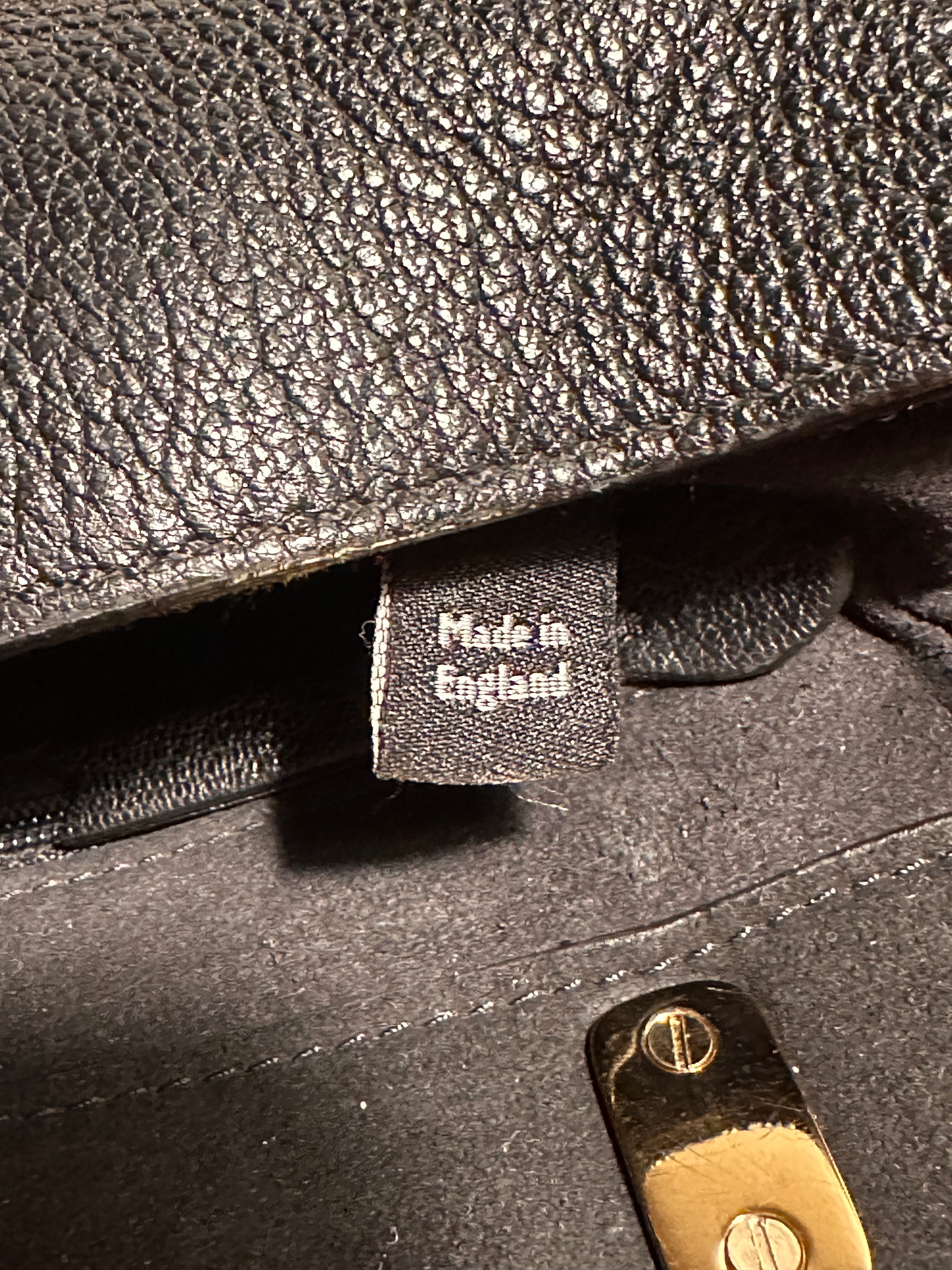 Mulberry Lily Black Small Classic Grain Crossbody