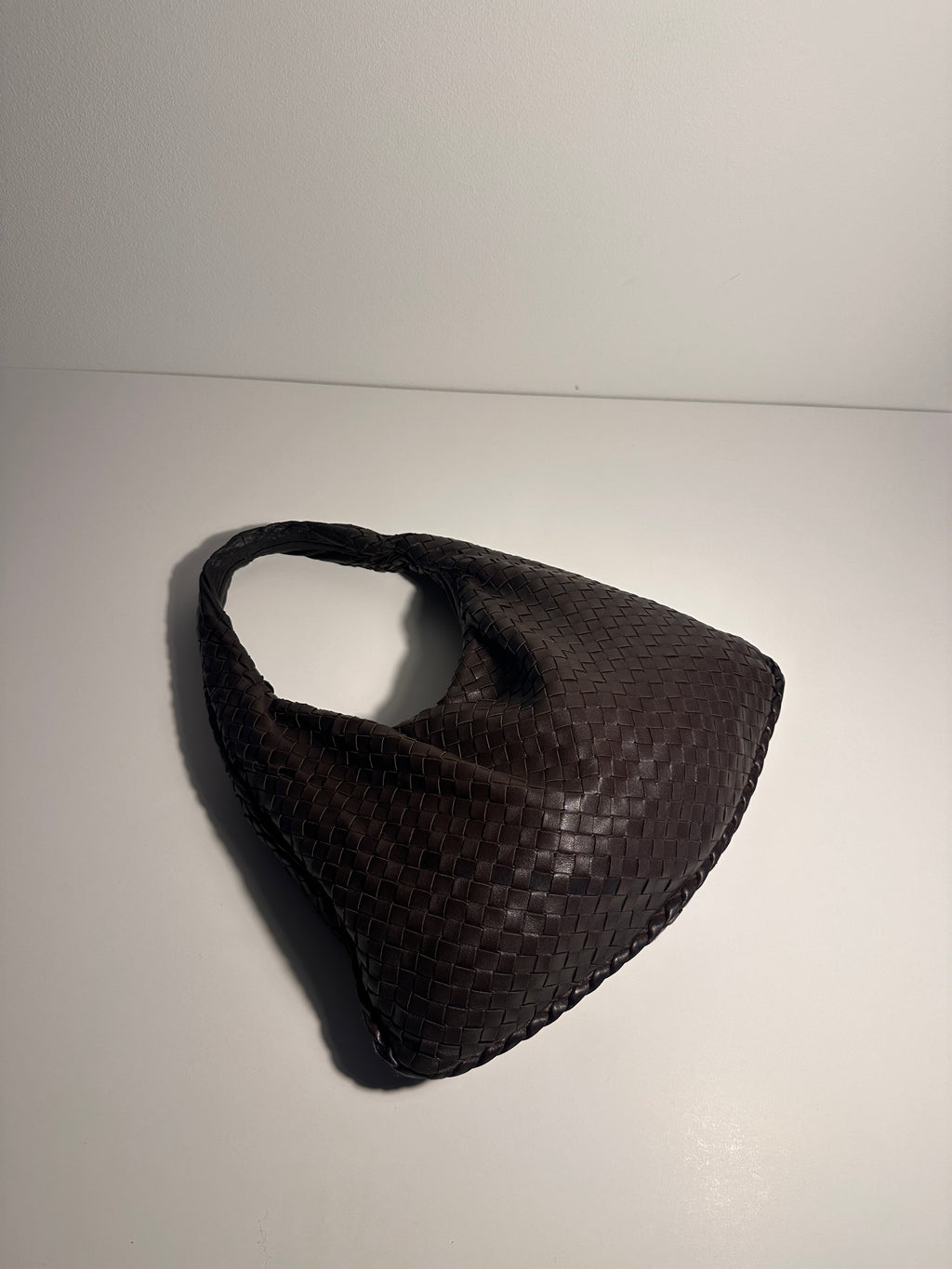 Bottega Veneta Medium Dark Brown Vintage Veneta Shoulderbag