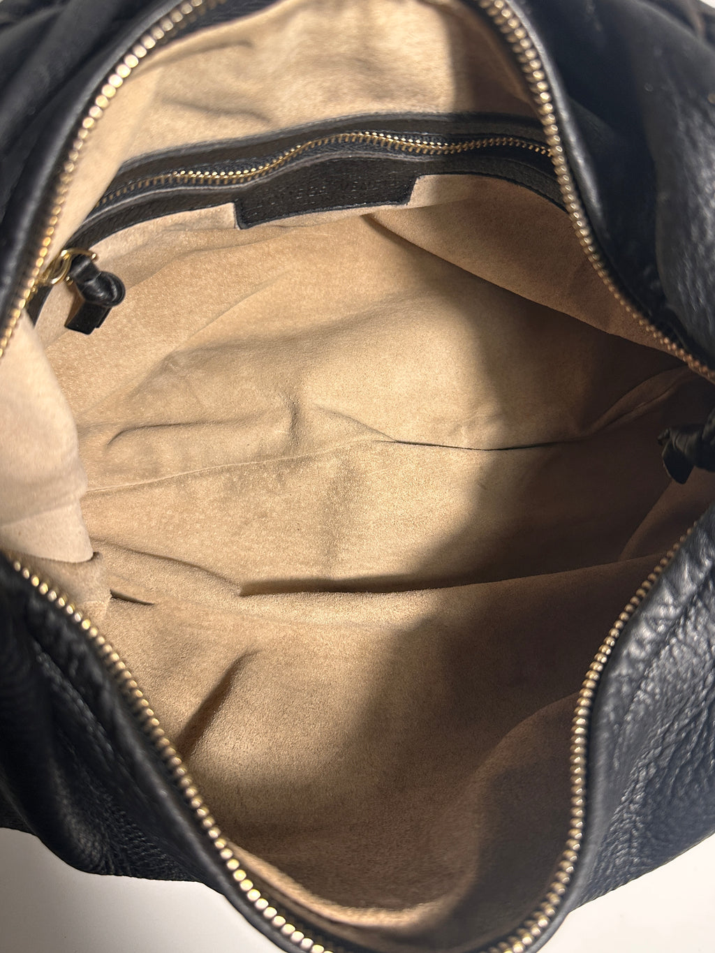 Bottega Veneta Vintage Black Medium Veneta Shoulderbag