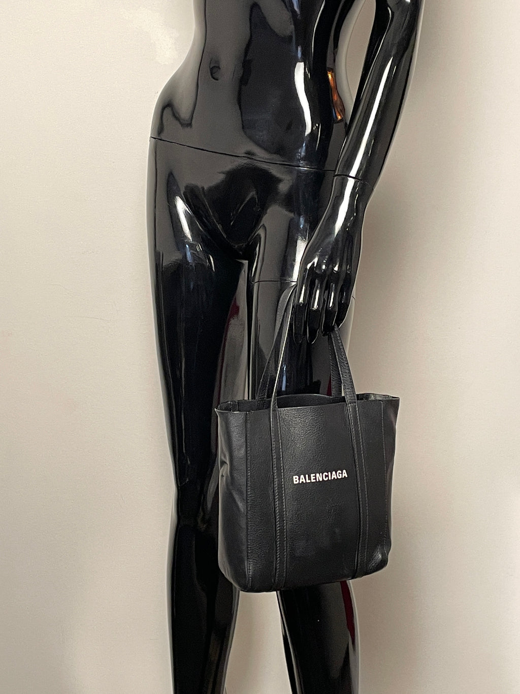 Balenciaga Cabas Tote