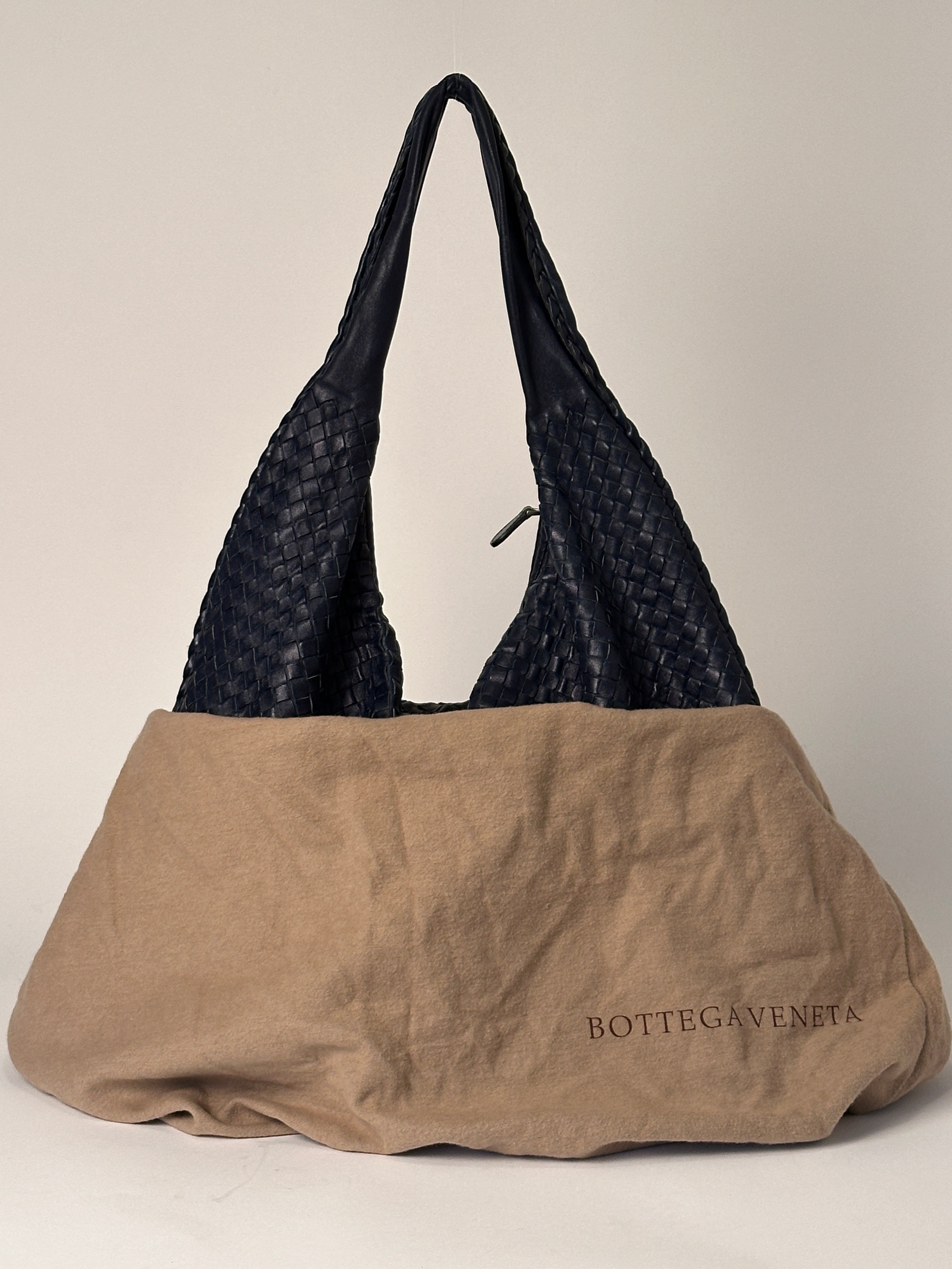 Bottega Veneta Maxi Veneta Navy Blue