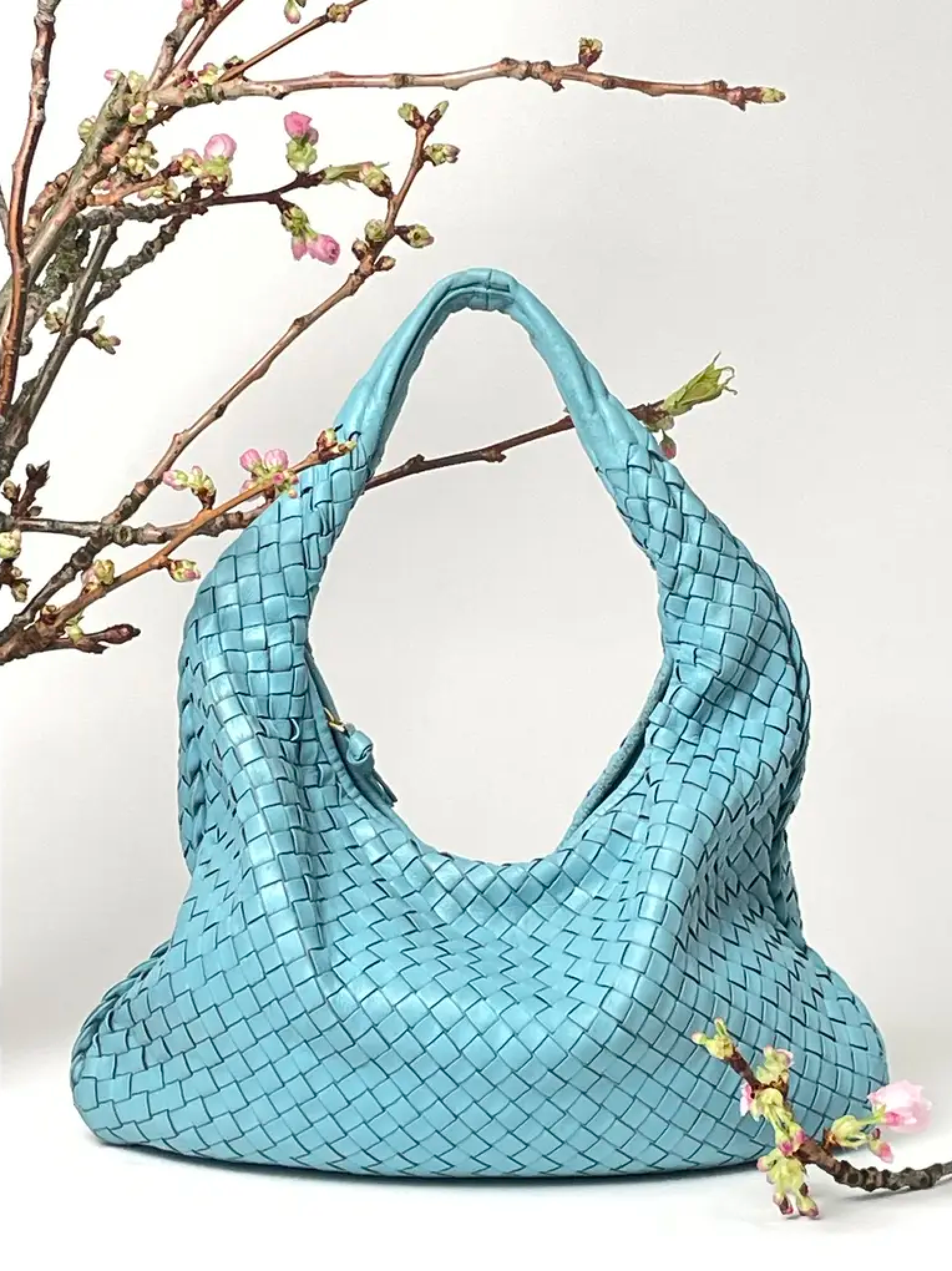 Bottega Veneta Blue Medium Veneta