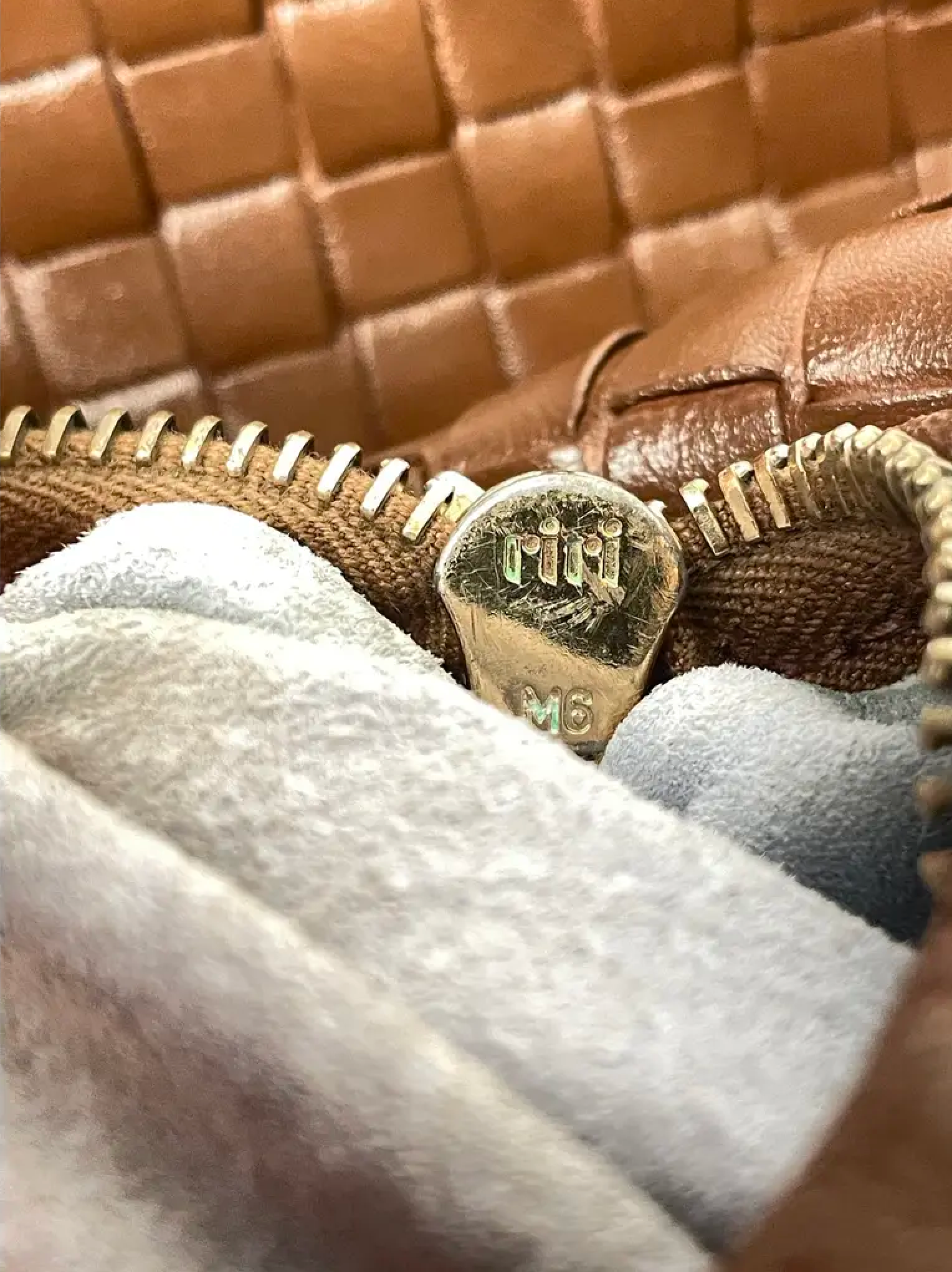 Bottega Veneta Brown Medium Veneta